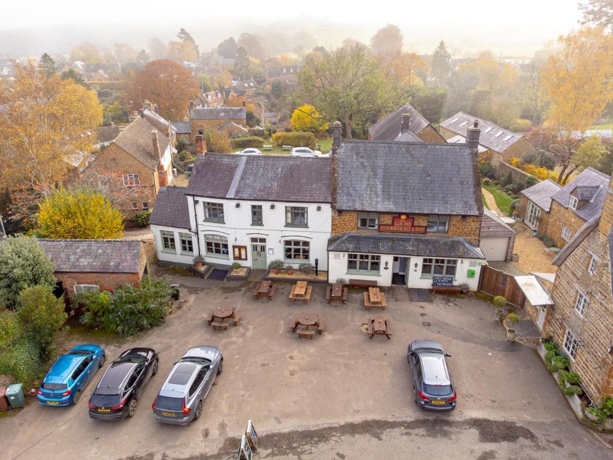 The Sun Inn At Hook Norton Exterior photo